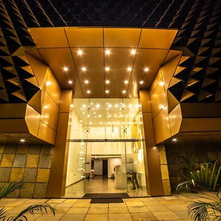 Hotel Poppys Tower Coimbatore Exterior foto