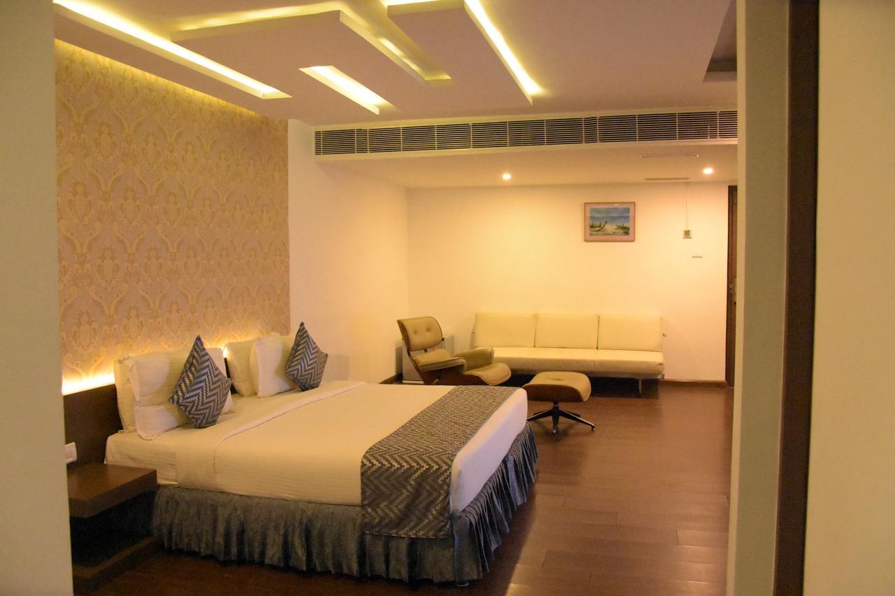 Hotel Poppys Tower Coimbatore Exterior foto