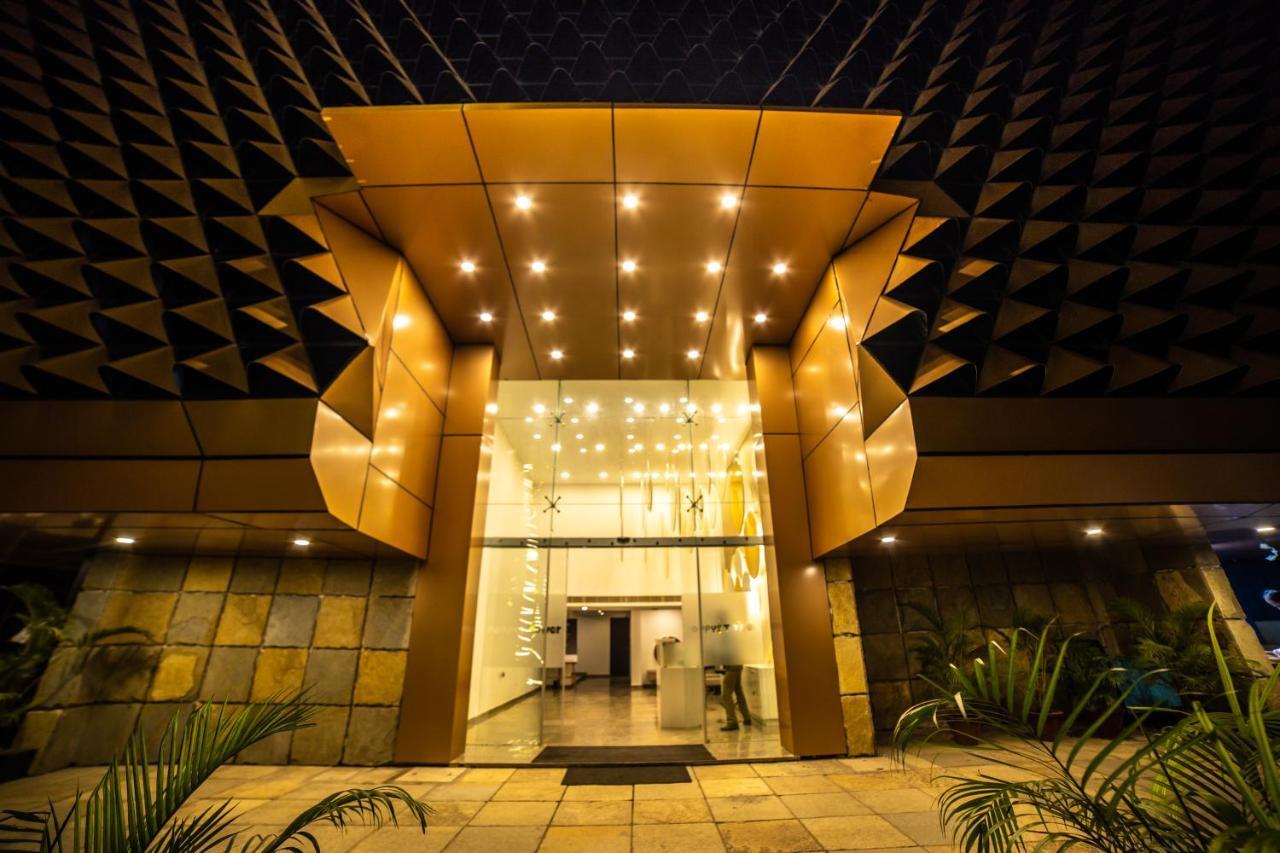 Hotel Poppys Tower Coimbatore Exterior foto
